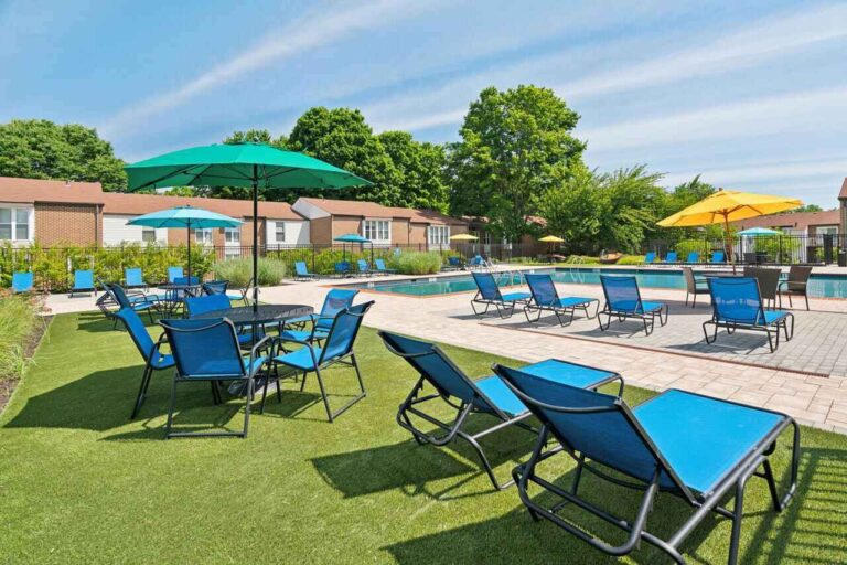 Meetinghouse Apartments